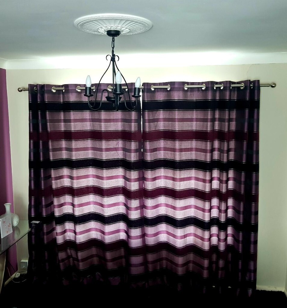 2 pairs of curtains